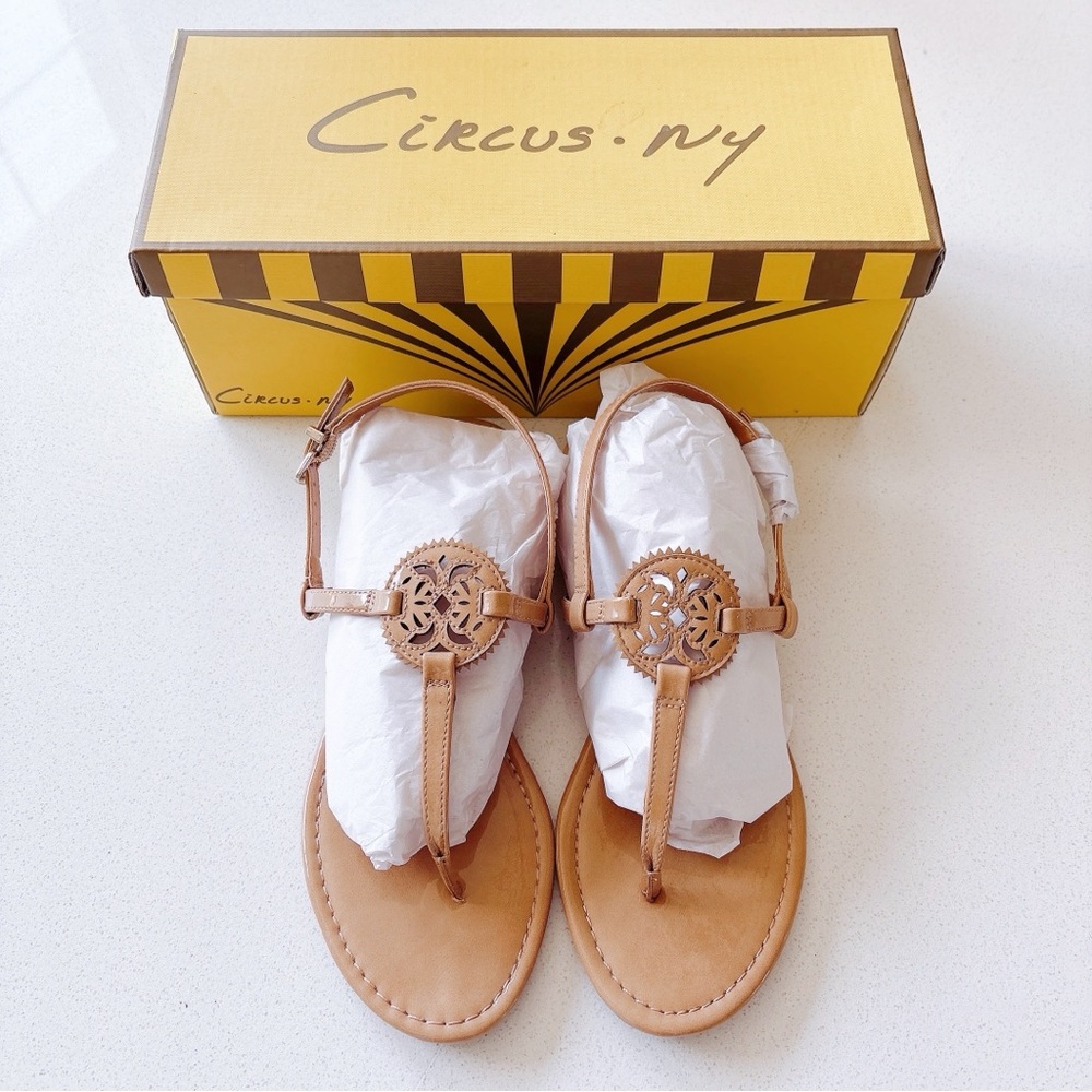 Circus NY by Sam Edelman womens Celia Sandals T straps Thongs 8.5 8 1/2